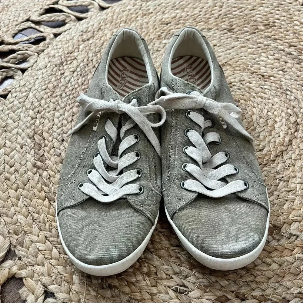 Taos Women's 11 Star Khaki Wash Low Top Canvas Sneakers Lace Up Casual Shoes